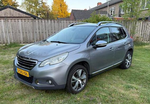 Peugeot 2008 1.6 VTI Féline | uniek lage km-stand!, Auto's, Peugeot, Voorwielaandrijving, 4 cilinders, 1270 kg, 1055 kg