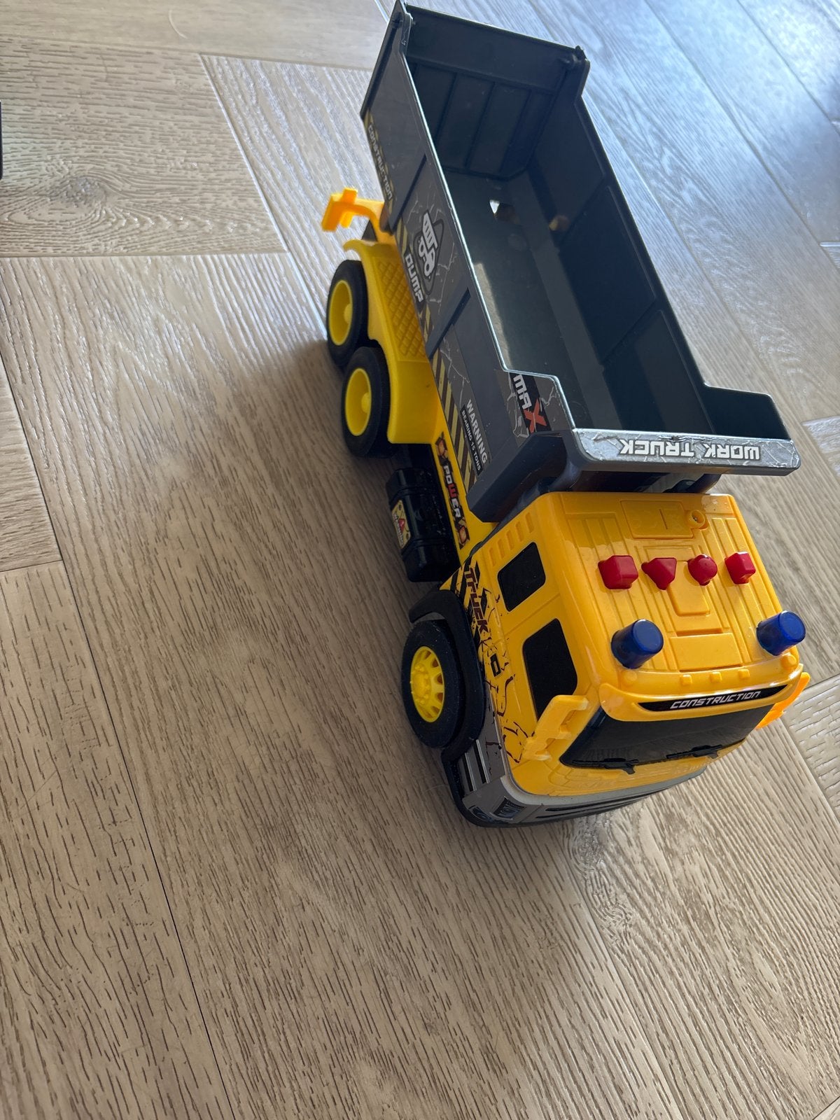 Gele kiepwagen speelgoed vrachtwagen, Ophalen of Verzenden, Gebruikt