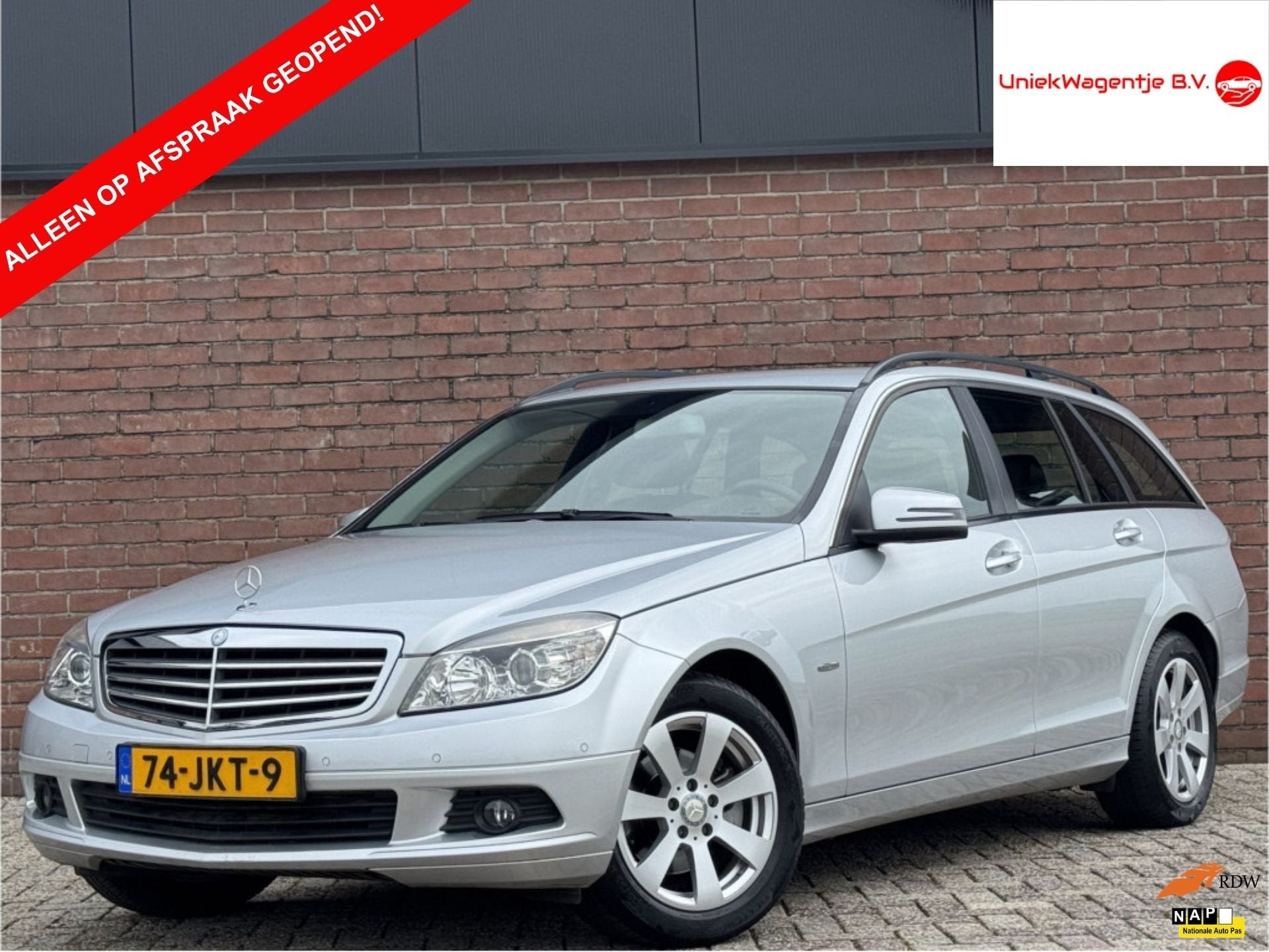 Mercedes-Benz C-Klasse Estate 180 K BlueEFFICIENCY BUSINESS, Auto's, Zwart, 1445 kg, Origineel Nederlands, Euro 4