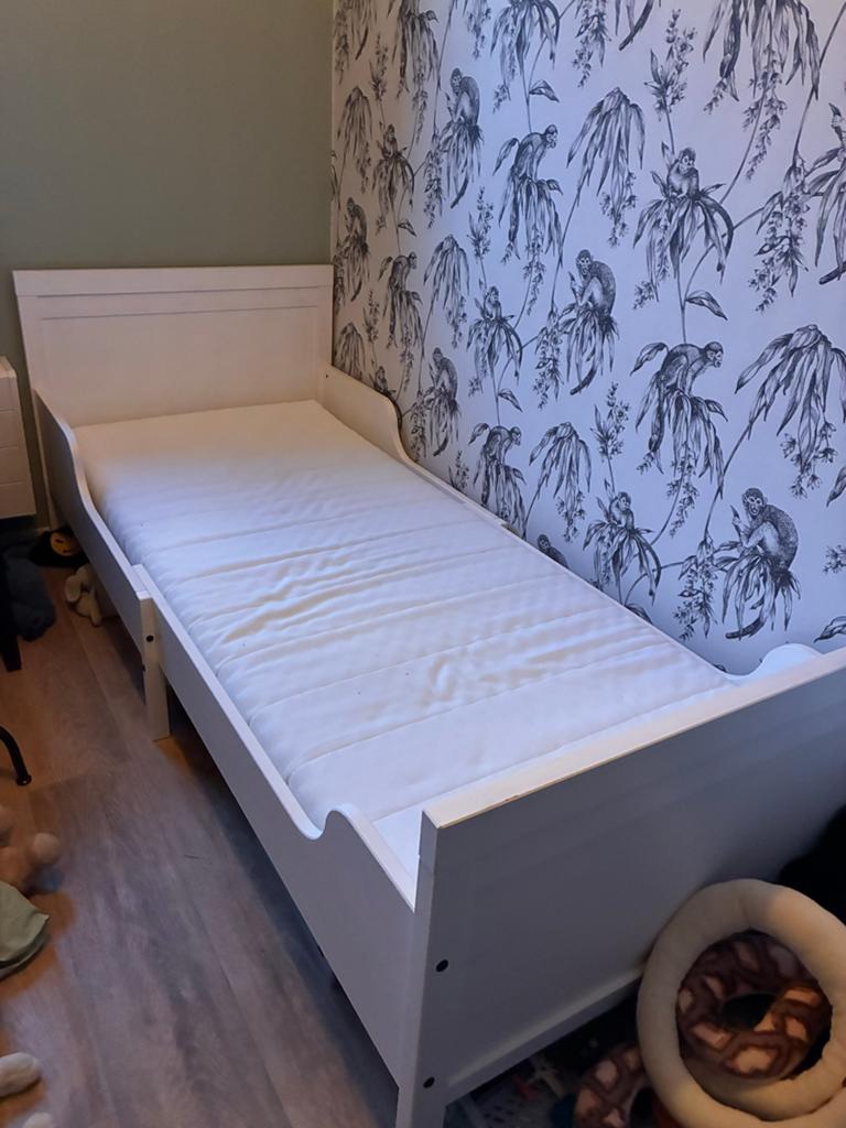 IKEA Sundvik meegroeibed wit zgan, Ophalen, Verstelbaar, Eenpersoons, Wit