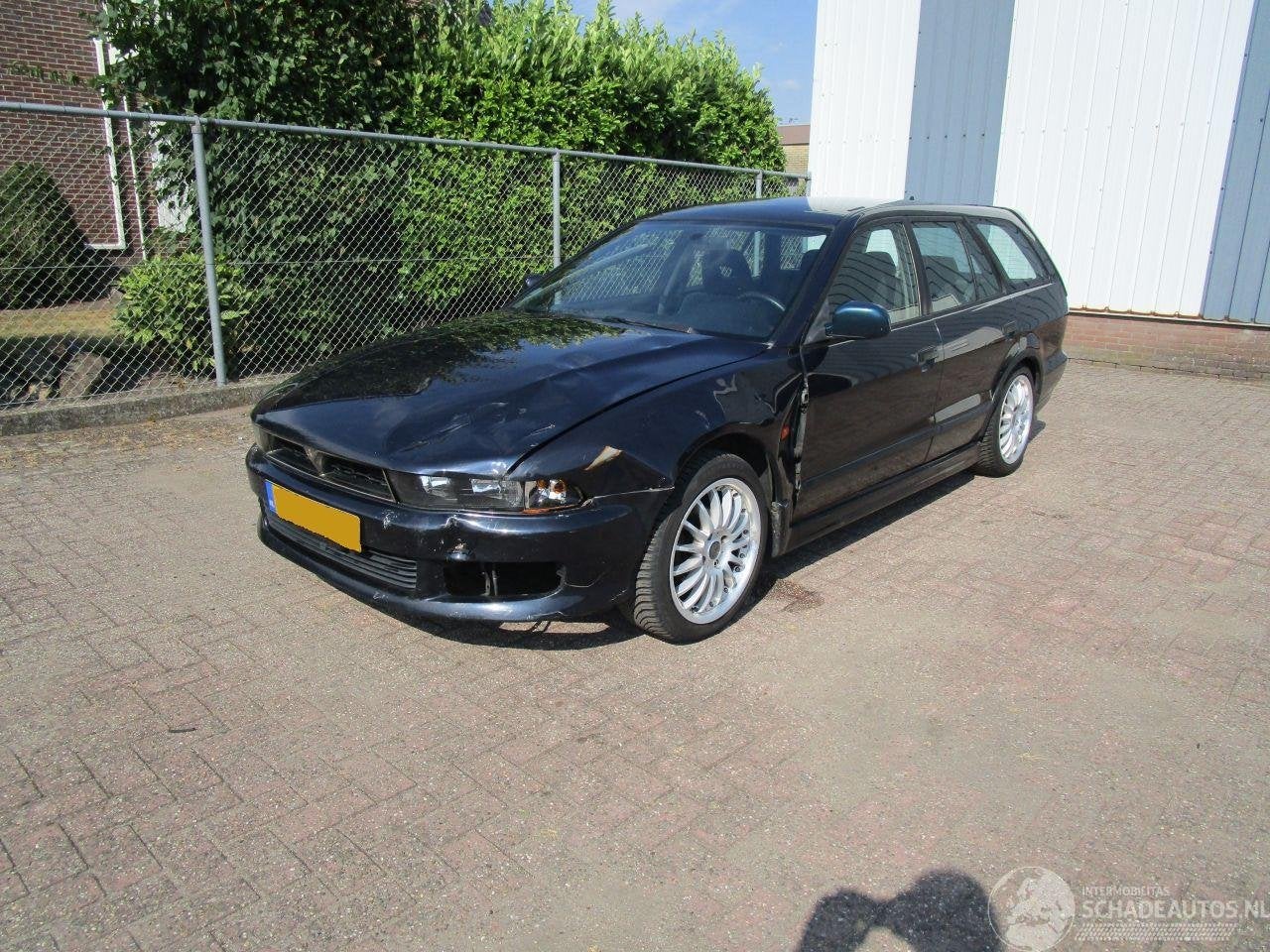 Mitsubishi Galant 2.0 GLXI Airco (bj 2000), Auto diversen, Schadeauto's, Overige carrosserieën, Blauw, Handgeschakeld, Mitsubishi