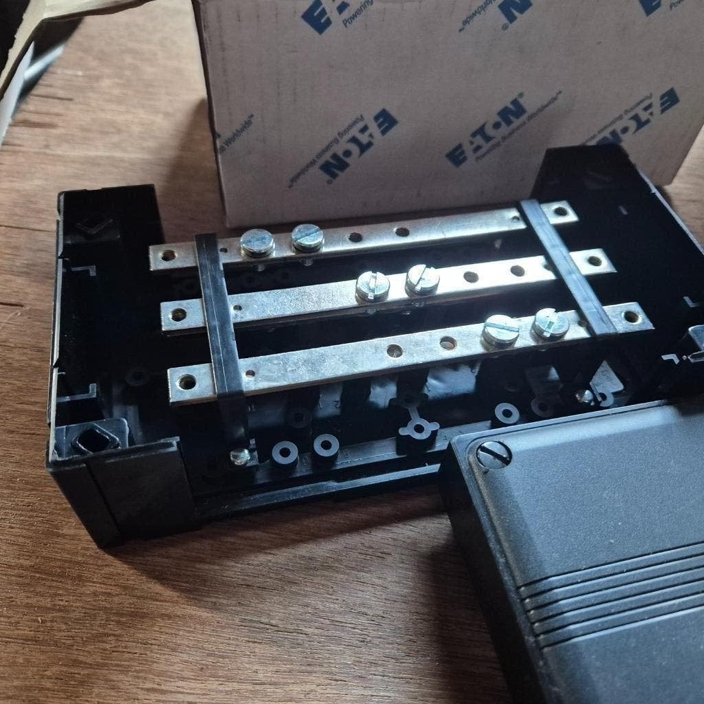 NIEUWE Eaton Holec Systeem 55 - Railkast HR633-S24 125A 400V