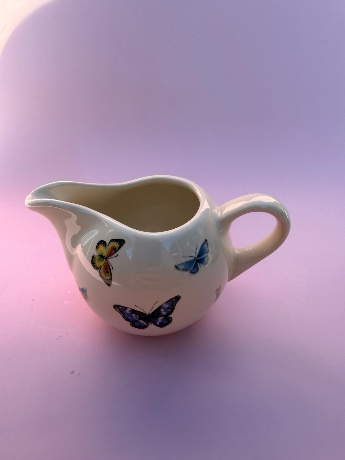 Janneke Brinkman D.E. Melkkannetje – Vlinderservies, Antiek en Kunst, Ophalen of Verzenden