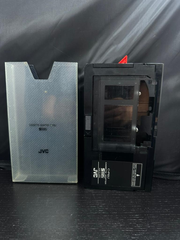 JVC Cassette Adapter C-P6U S-VHS - Zo goed als nieuw, Overige typen, Ophalen of Verzenden, Zo goed als nieuw, D