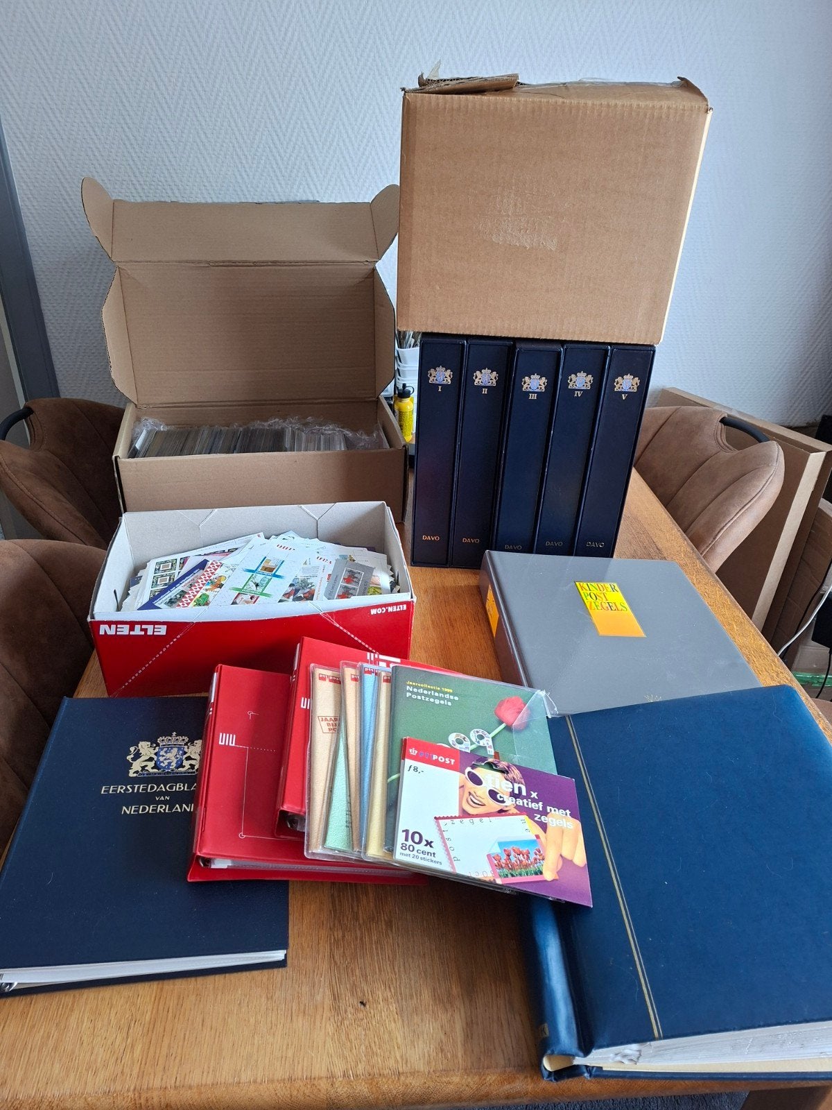 zeer grote partij postzegels in 5 davo albums en meer, Postzegels en Munten, Ophalen of Verzenden, Nederland