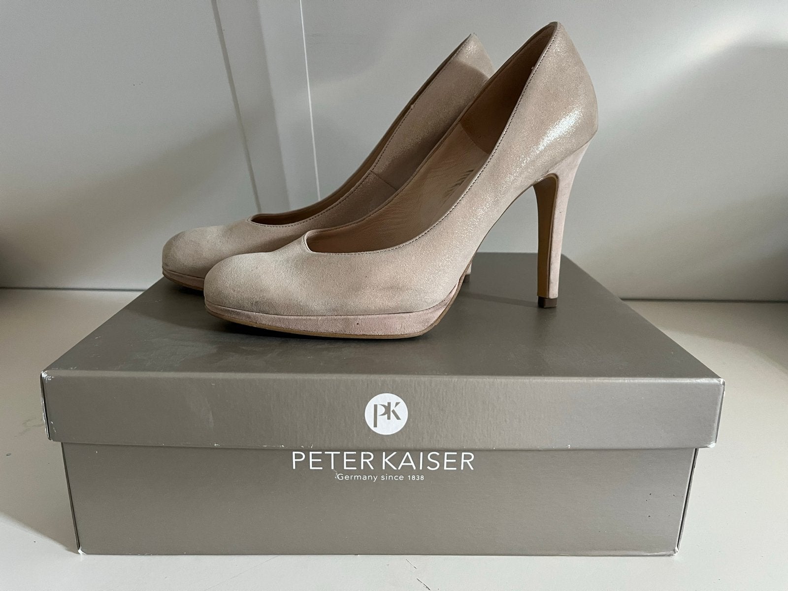Peter Kaiser Nevena Pumps - Zo goed als nieuw, Ophalen of Verzenden, Zo goed als nieuw, Beige, Pumps