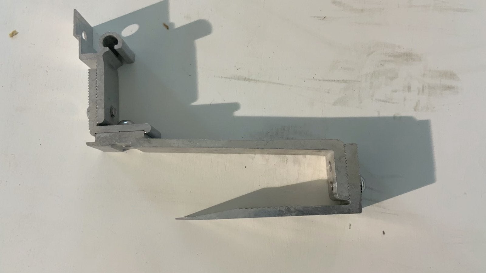 Wegens overkompleet te koop ca 130  dakhaken, Ophalen of Verzenden, Nieuw