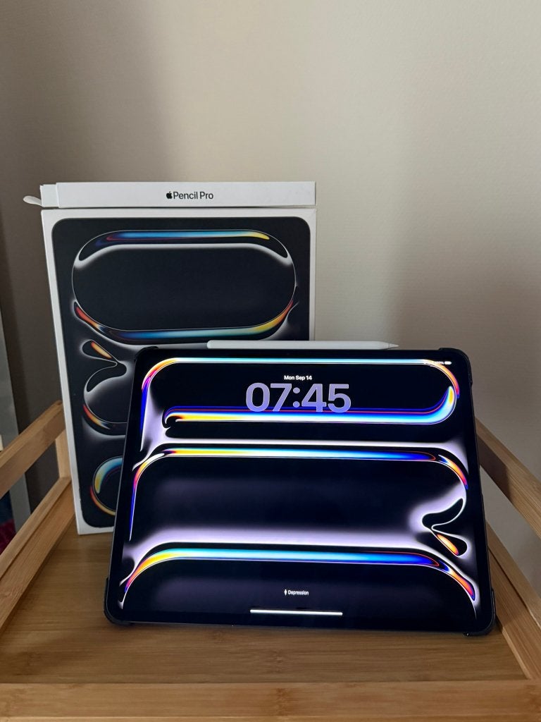 iPad Pro 13" M5 256GB Zwart + Apple Pencil Pro, 13 inch of meer, Apple iPad, Zwart, Ophalen of Verzenden