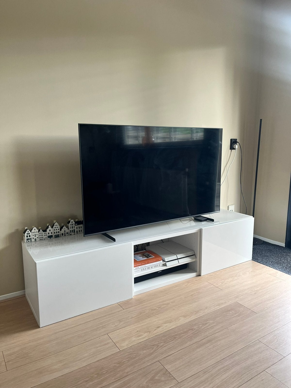 Besta Ikea tv meubel, Ophalen, Zo goed als nieuw, 25 tot 50 cm, 150 tot 200 cm