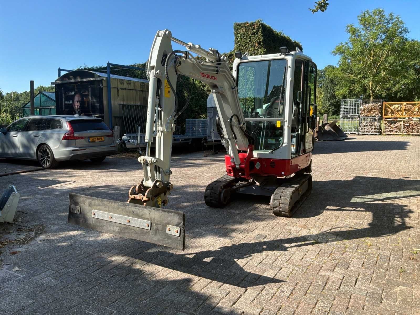 2020 Takeuchi TB225 Minigraafmachine, Zakelijke goederen, Machines en Bouw | Kranen en Graafmachines, Graafmachine