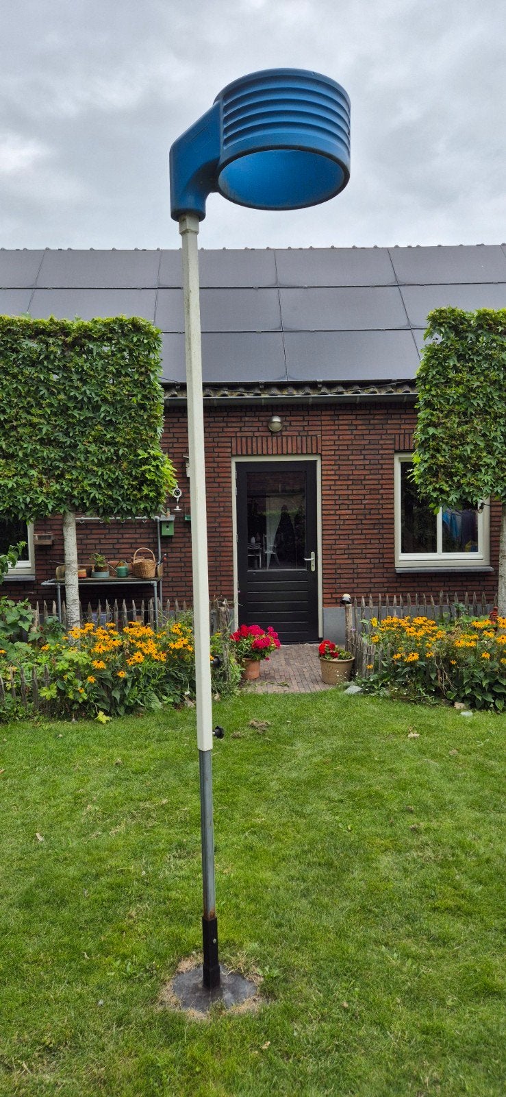Korfbalpaal met blauwe korf, Ophalen, Gebruikt