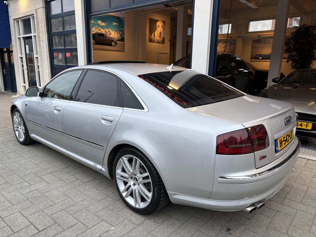 Audi A8 5.2 S8 quattro FULL OPTIONS/TOPSTAAT (bj 2008), Auto's, Audi, Automaat, Gebruikt, 5204 cc, 120 €/maand