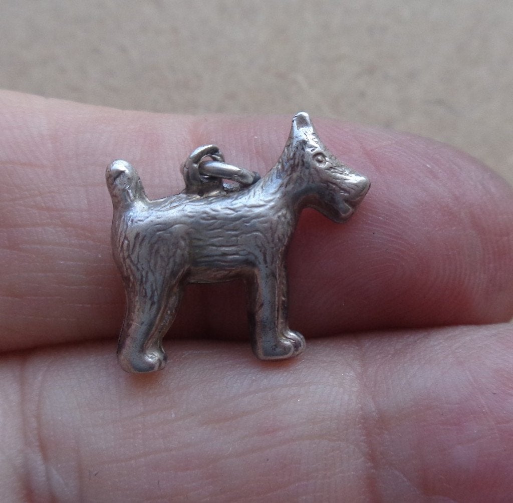 zilveren vintage bedel hond [649], Overige merken, Verzenden, Zo goed als nieuw, 1 bedel