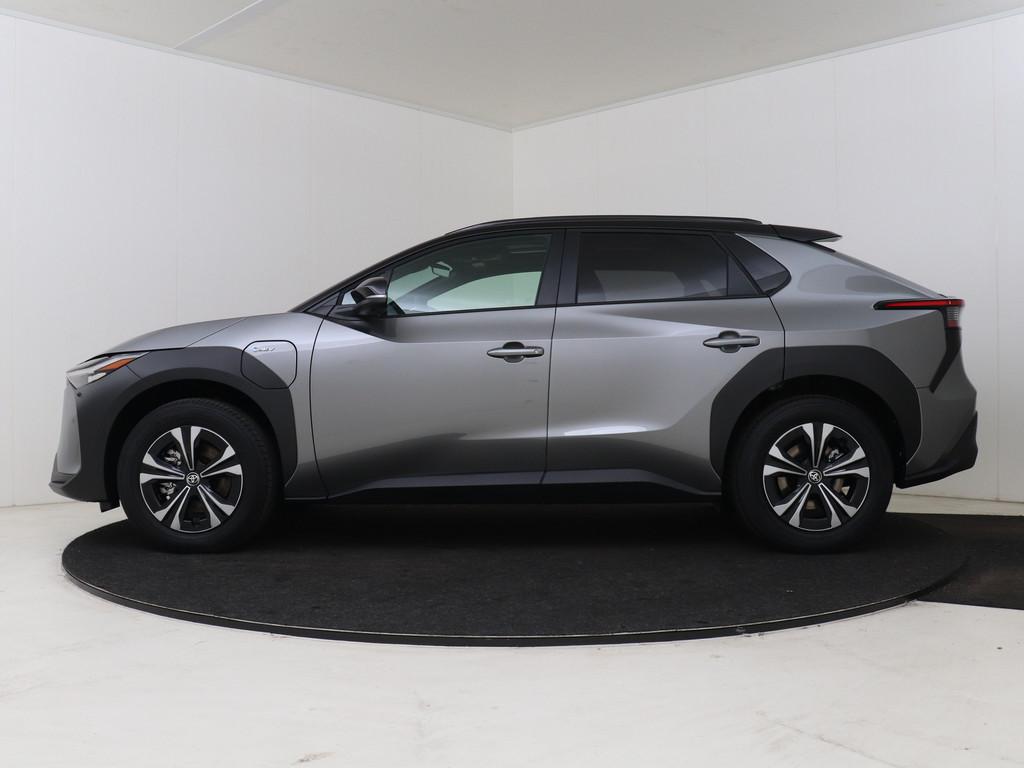 Toyota Bz4x Dynamic 71 kWh Bi-Tone + Panoramisch dak, Auto's, Toyota, 12 maanden, Stof, Origineel Nederlands, 204 pk