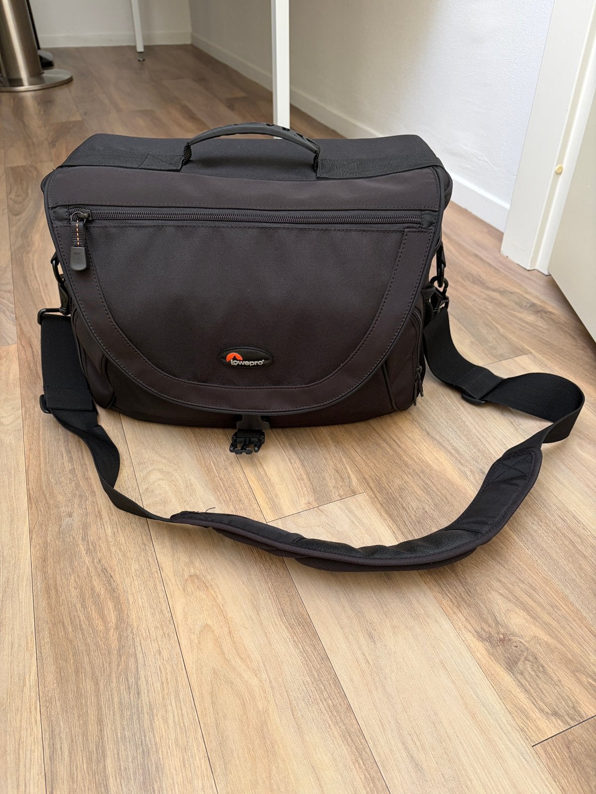 Lowepro fototas, Audio, Tv en Foto, Ophalen of Verzenden, Zwart, Schoudertas, Lowepro