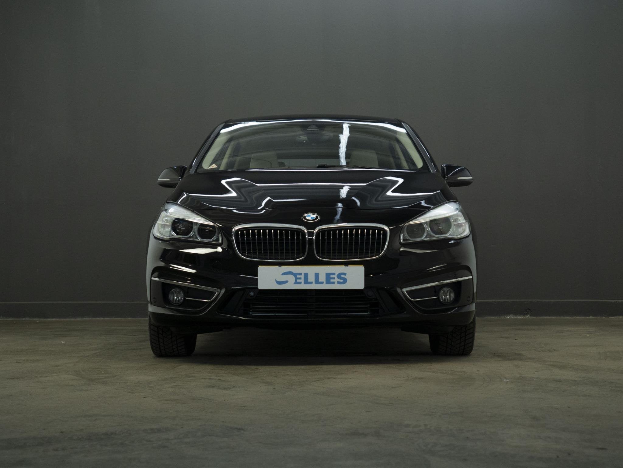 BMW 2-serie Active Tourer 225xe iPerformance High Executive, Auto's, Automaat, 8 kWh, Gebruikt, Euro 6