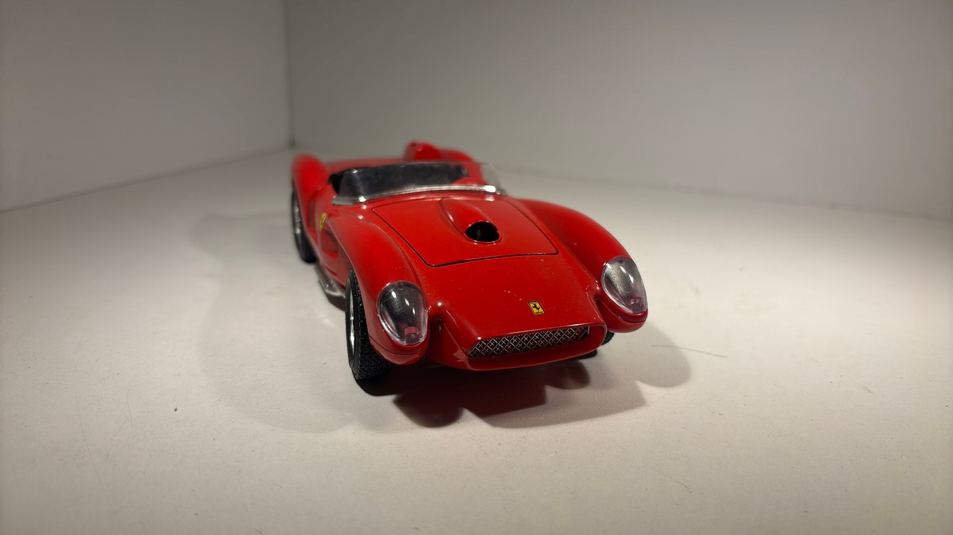 Ferrari 250 testa rossa bburago 1.24, Ophalen of Verzenden, Bburago, A, A