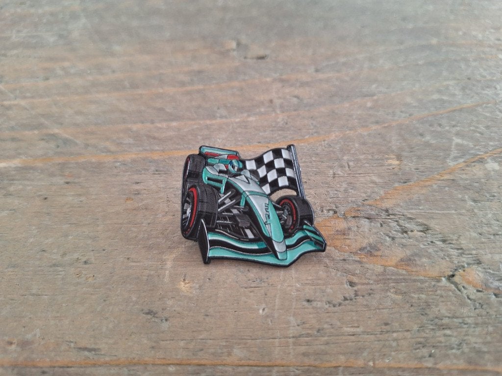 1 mooie pin van een groene race F1 auto te koop, Ophalen of Verzenden, Nieuw, Sport, Speldje of Pin