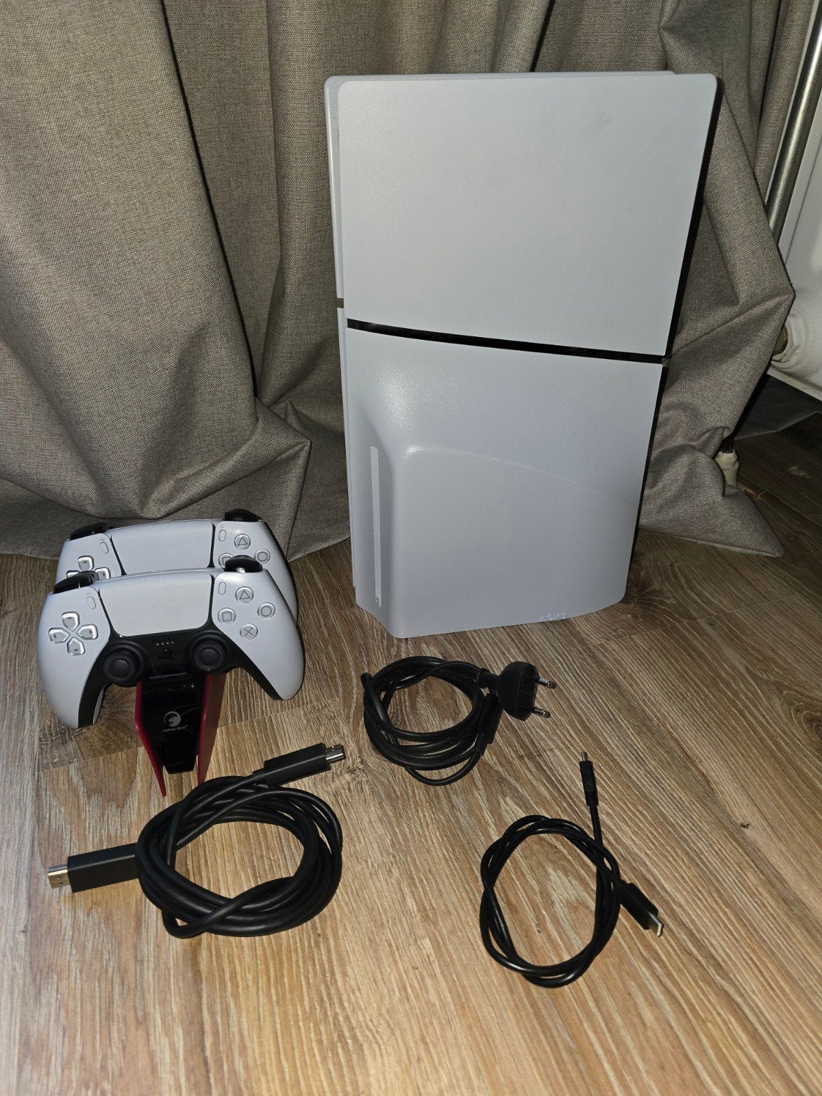 PlayStation 5 Slim Disc Edition met 2 controllers, Ophalen, Zo goed als nieuw, Playstation 5