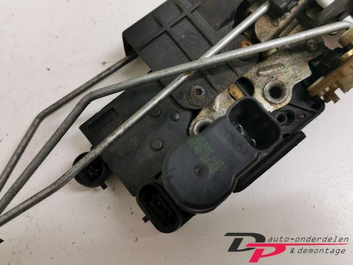 Deurslot Mechaniek 4Deurs links-voor van een Alfa Romeo 156, Gebruikt, -, -, Ophalen of Verzenden