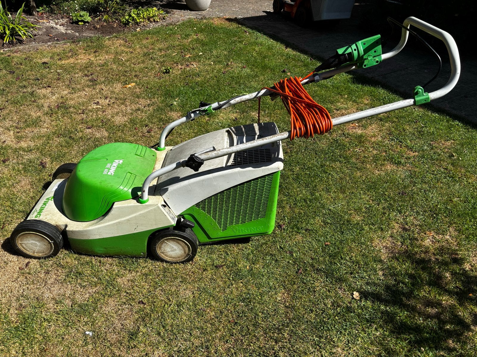 Viking ME 400 Elektrische Grasmaaier met Opvangbak, Ophalen, Cirkelmaaier, Gebruikt, Elektrische grasmaaier