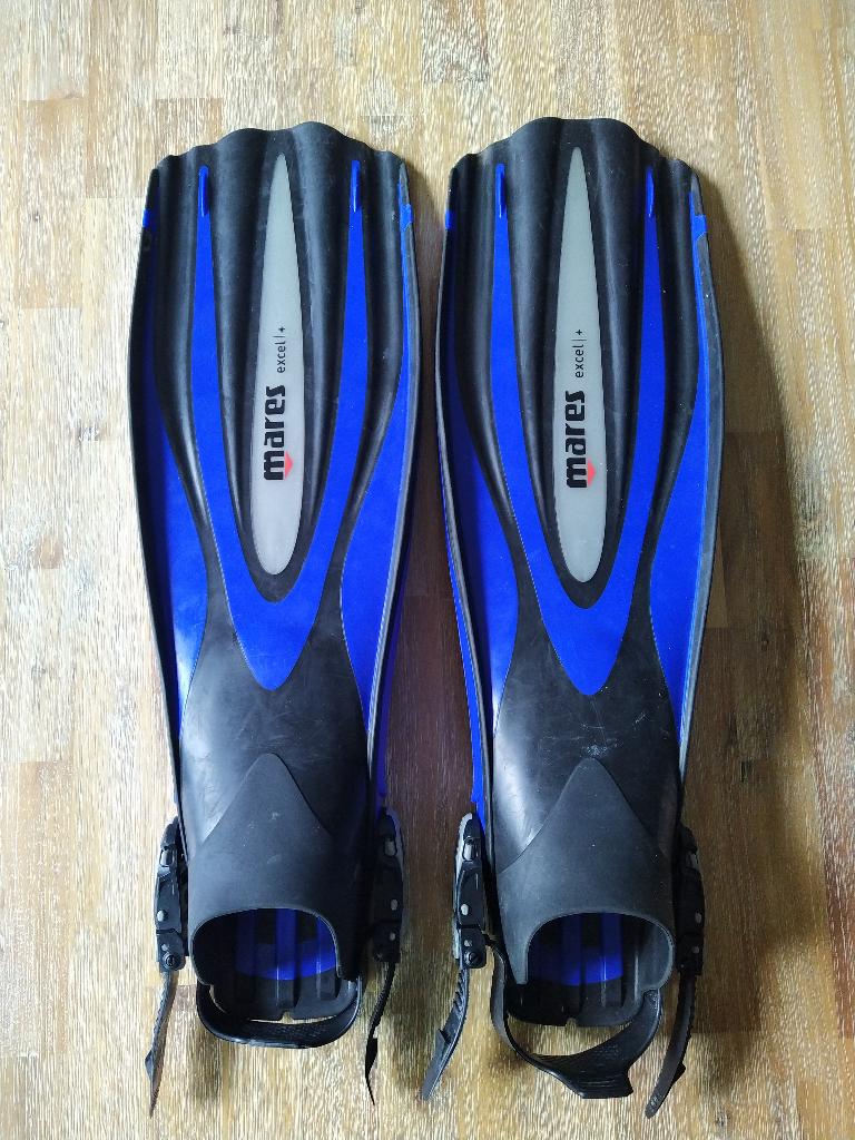 Mares Excel + Duikvinnen maat XL, Watersport en Boten, Ophalen of Verzenden, Zo goed als nieuw, Zwem- of Duikvliezen