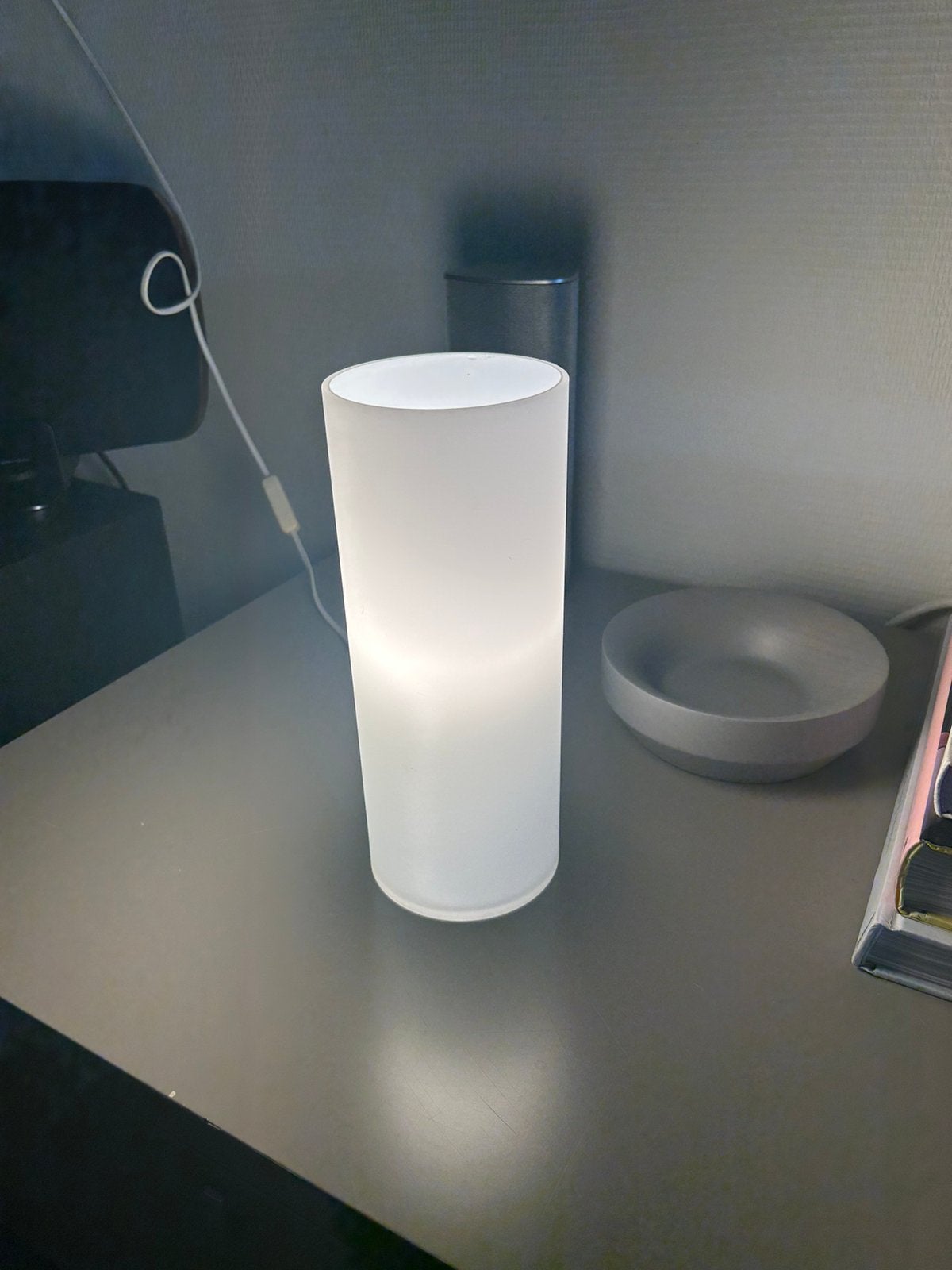 Mooie  Ilu tafellamp, Huis en Inrichting, Lampen | Tafellampen, Ophalen, Gebruikt, Overige merken, 25 cm