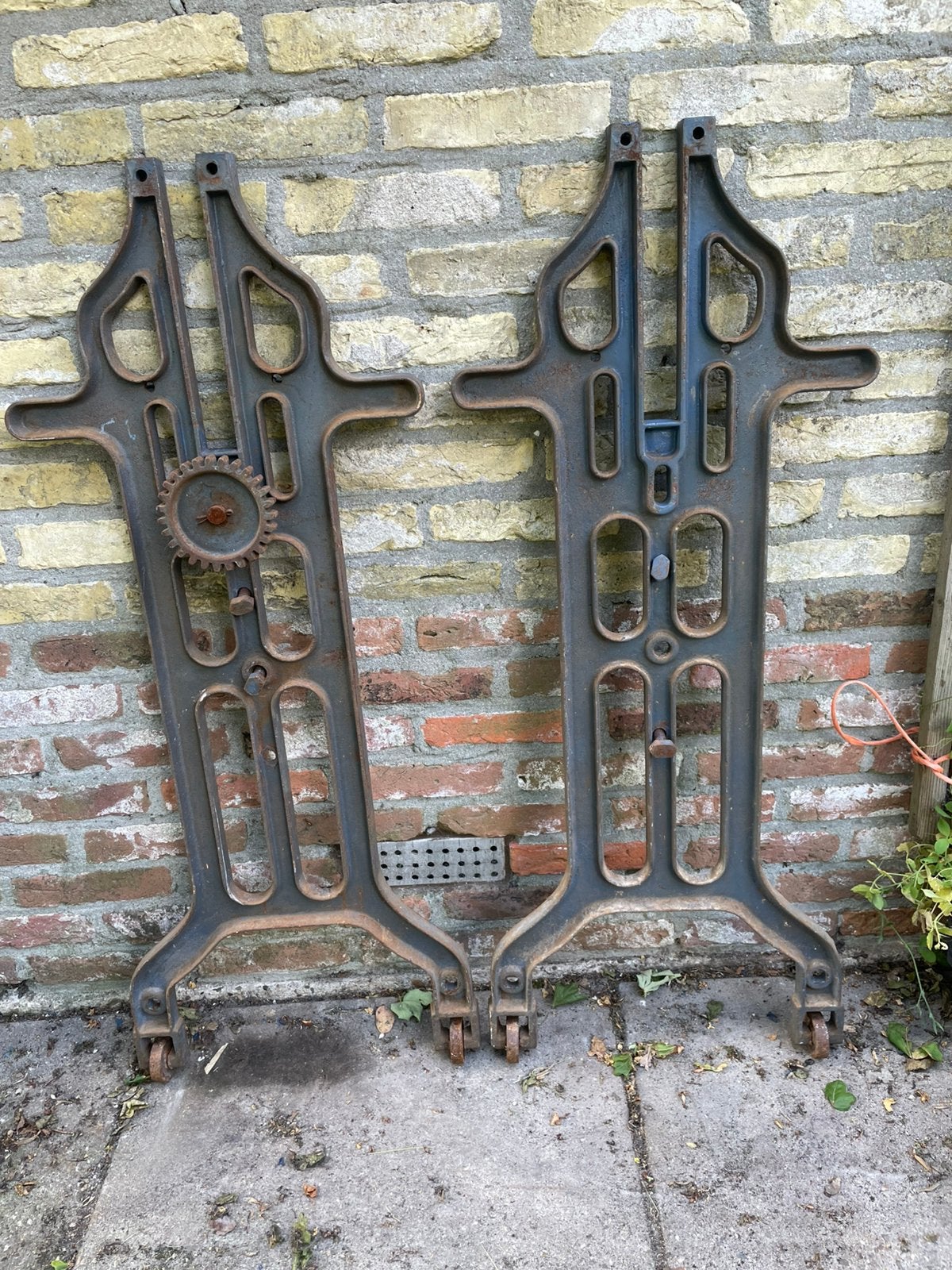 Gietijzeren tafelpoten industriële, Ophalen, 100 tot 150 cm, 50 tot 100 cm, Zo goed als nieuw