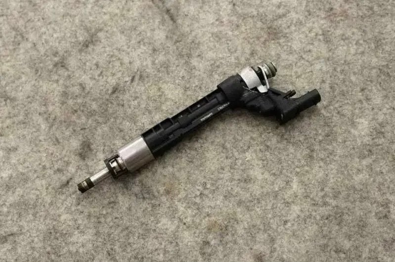 Audi/Volkswagen/VAG Injectoren 2x, Auto-onderdelen, Ophalen of Verzenden, Gebruikt, Overige automerken