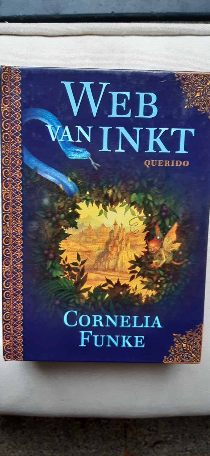 Web van inkt ( hardcover boek door: Cornelia Funke ), Boeken, Ophalen of Verzenden, Zo goed als nieuw