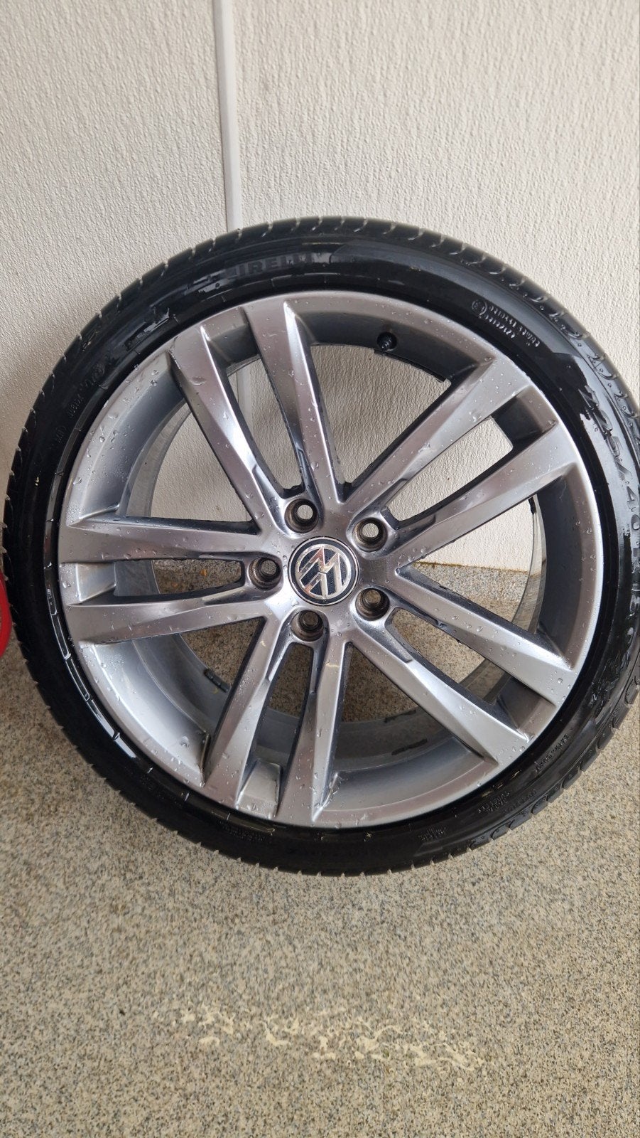 VW Golf R-line 18 inch velgen met zomerbanden, Ophalen, 18 inch, Gebruikt, Banden en Velgen