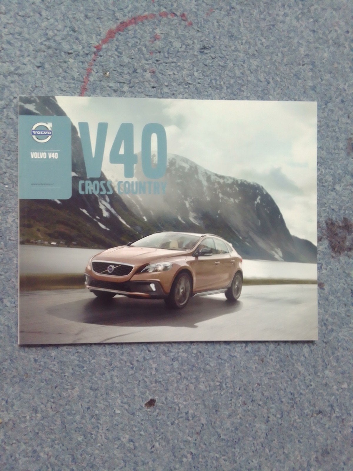 Volvo V40 Cross Country, Ophalen of Verzenden, Zo goed als nieuw, Volvo