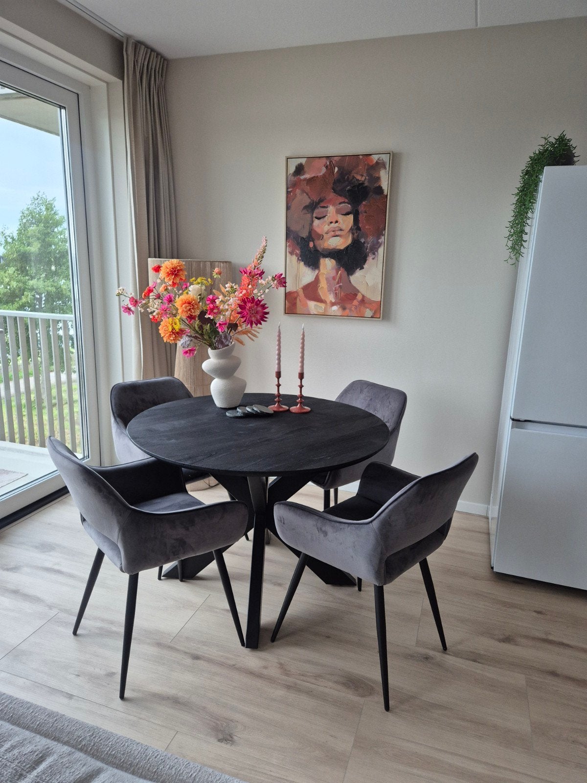 Ronde mangohouten eettafel met stalen poten - 110cm, Rond, Zo goed als nieuw, Vier personen, Ophalen