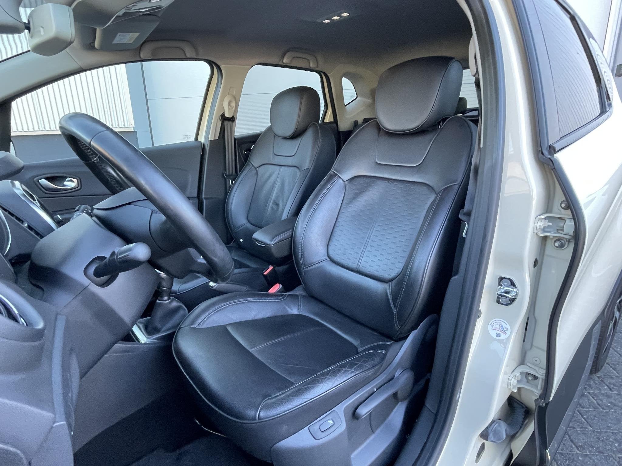 Renault Captur 0.9 TCe Edition One , Vol Lederen bekleding,, Auto's, Voorwielaandrijving, Gebruikt, Euro 6, 620 kg