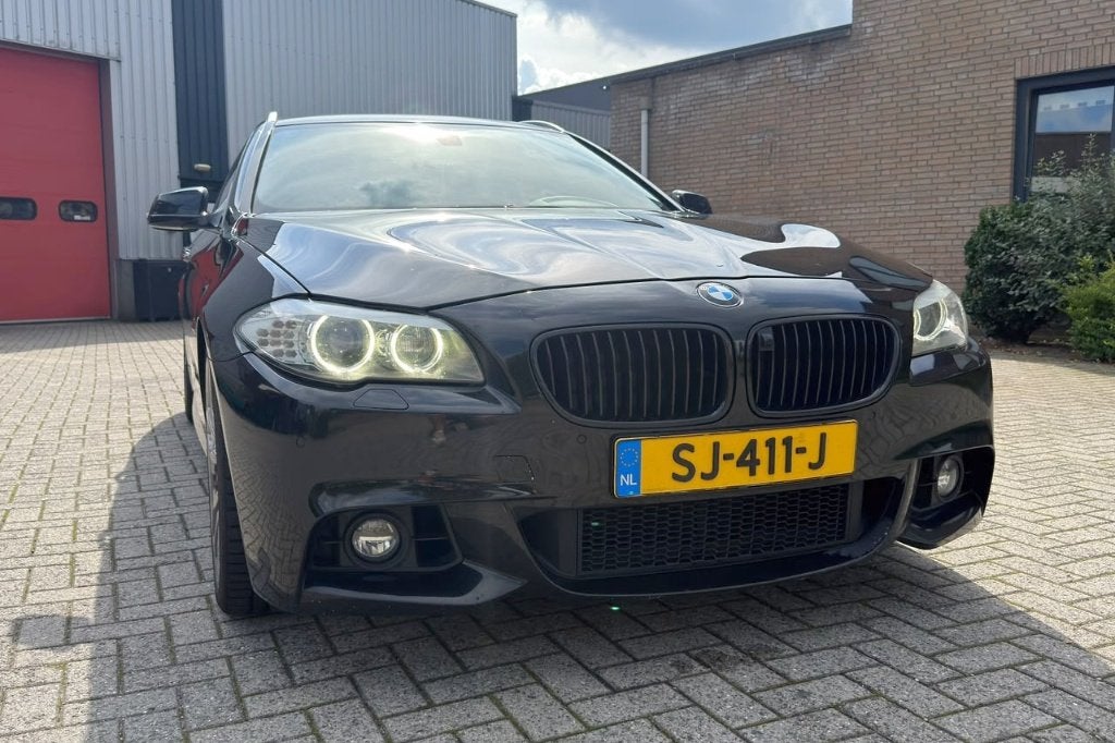 BMW 5-Serie 535D RWD F11 230KW Touring Aut8 2011 Zwart, Auto's, Automaat, Navigatiesysteem, Zwart, 2993 cc
