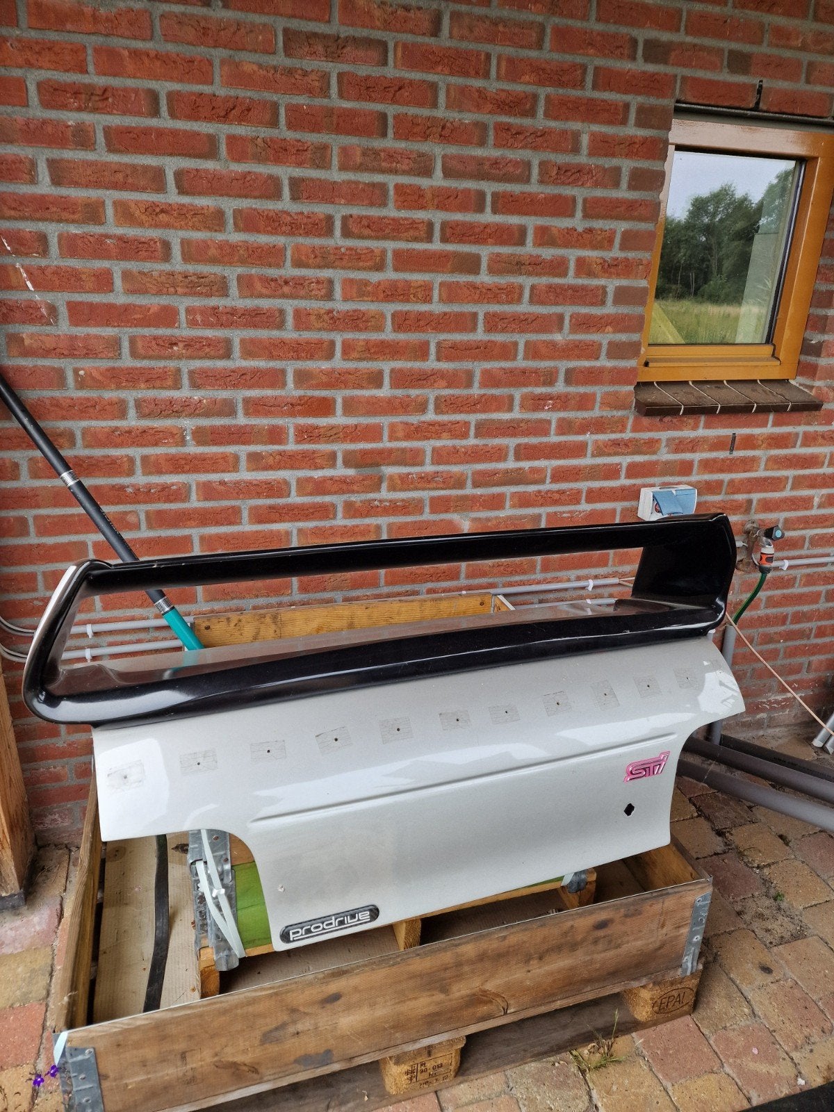 Subaru Impreza GT Turbo spoiler + kofferbak, Ophalen, Gebruikt, Subaru