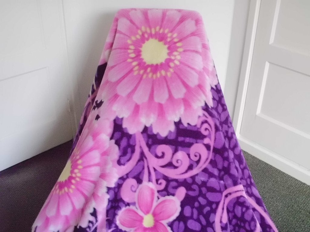 Te koop: 1 mega grote, retro vintage sprei met bloemmotief!, Gebruikt, Zwart, Tweepersoons, Ophalen of Verzenden