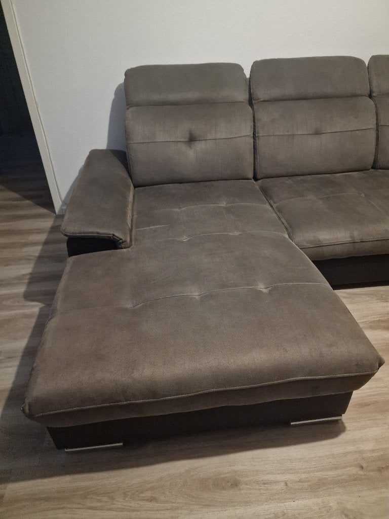 Foto 6 van Luxe hoekbank met slaapfunctie en opberg