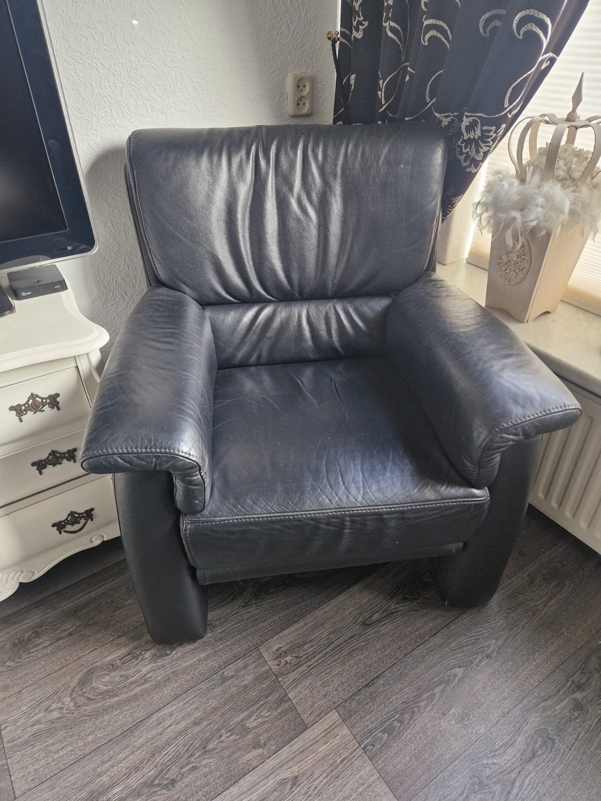 Comfortabele zwarte leren fauteuil, Huis en Inrichting, Gebruikt, Zwart, Leer, Ophalen of Verzenden