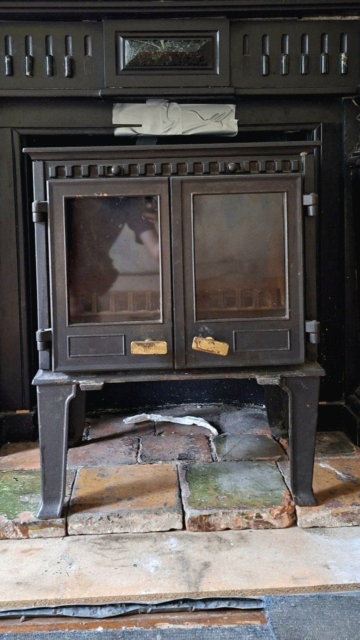 Stovax Sheraton houtkachel. Zwart gietijzer, Huis en Inrichting, Kachels, Ophalen, Gebruikt, Hout, Houtkachel