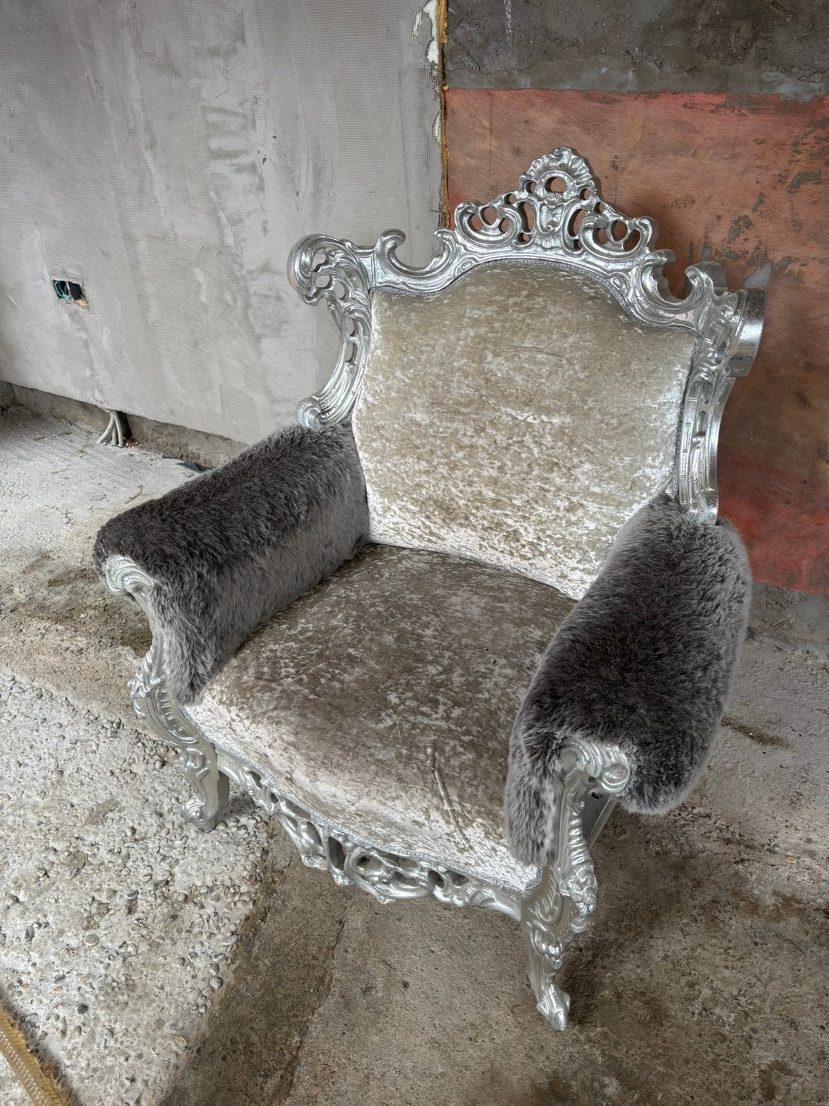 Klassieke stoelen, Ophalen
