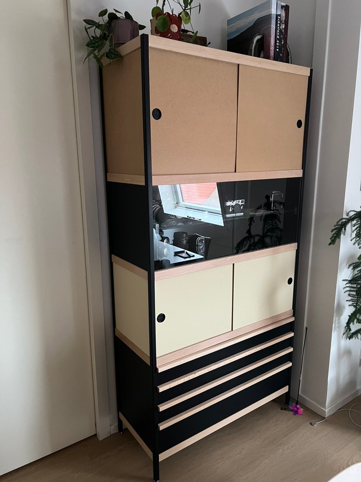 Kewlox vitrine kast, Ophalen, Zo goed als nieuw