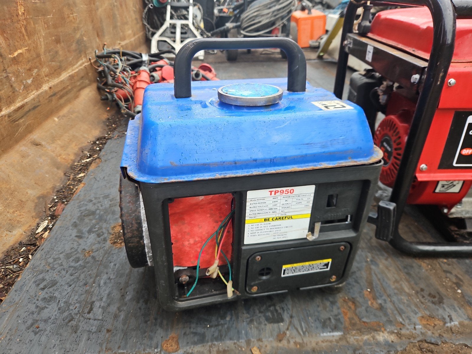 3 aggregaten: Homelite, Bachmayr, TP950, Ophalen, Gebruikt, Minder dan 5 kVA, Benzine