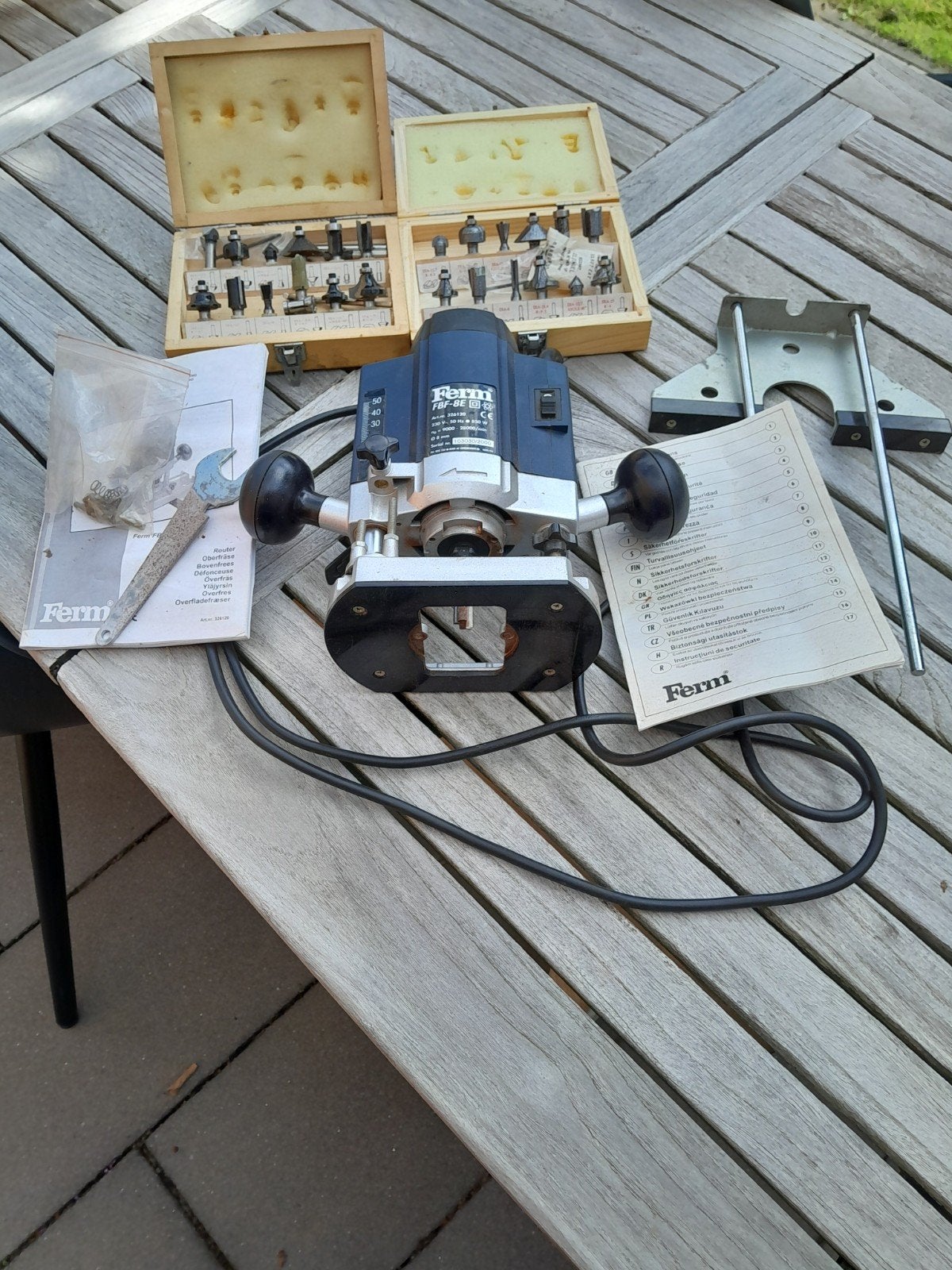Ferm Bovenfrees FBF-8E met 2 kistjes met frezen, Ophalen of Verzenden, Bovenfrees, Elektrisch, Ferm