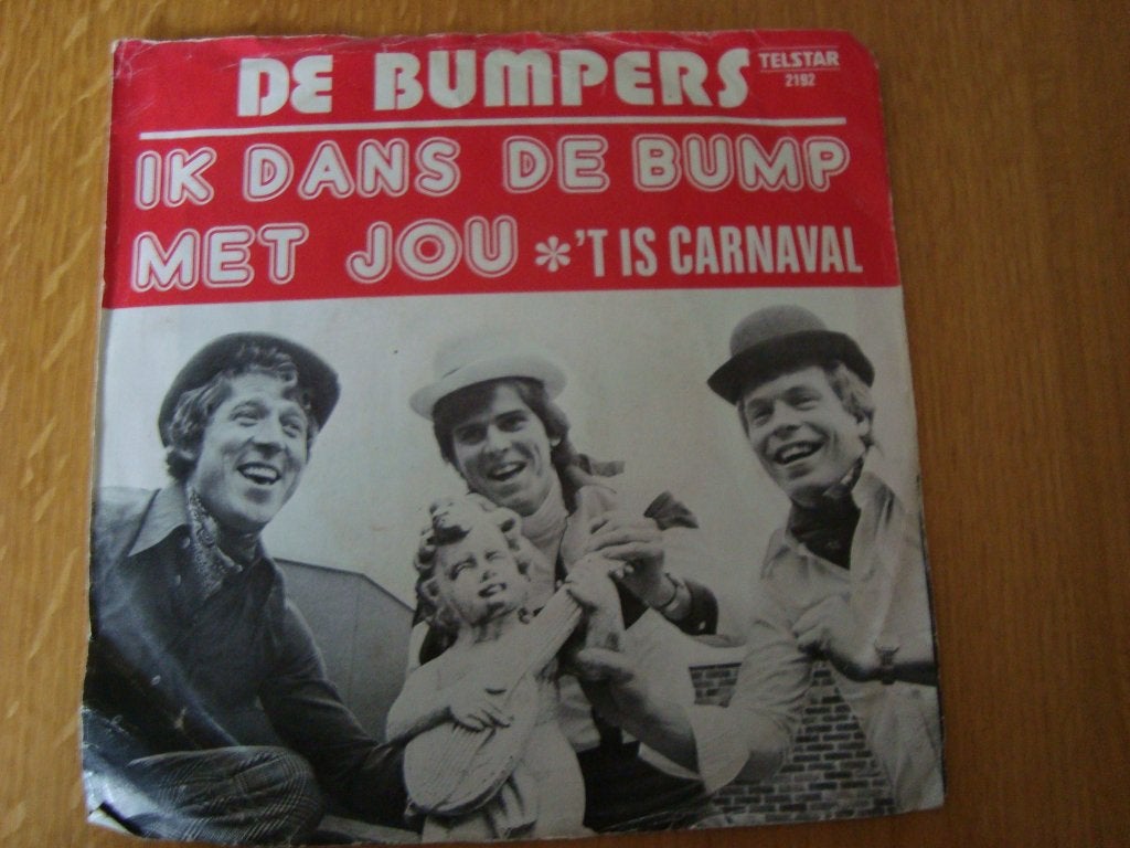 ​ bumpers - ik dans de bump met jou -& is carnaval, Ophalen of Verzenden, Zo goed als nieuw, Nederlandstalig