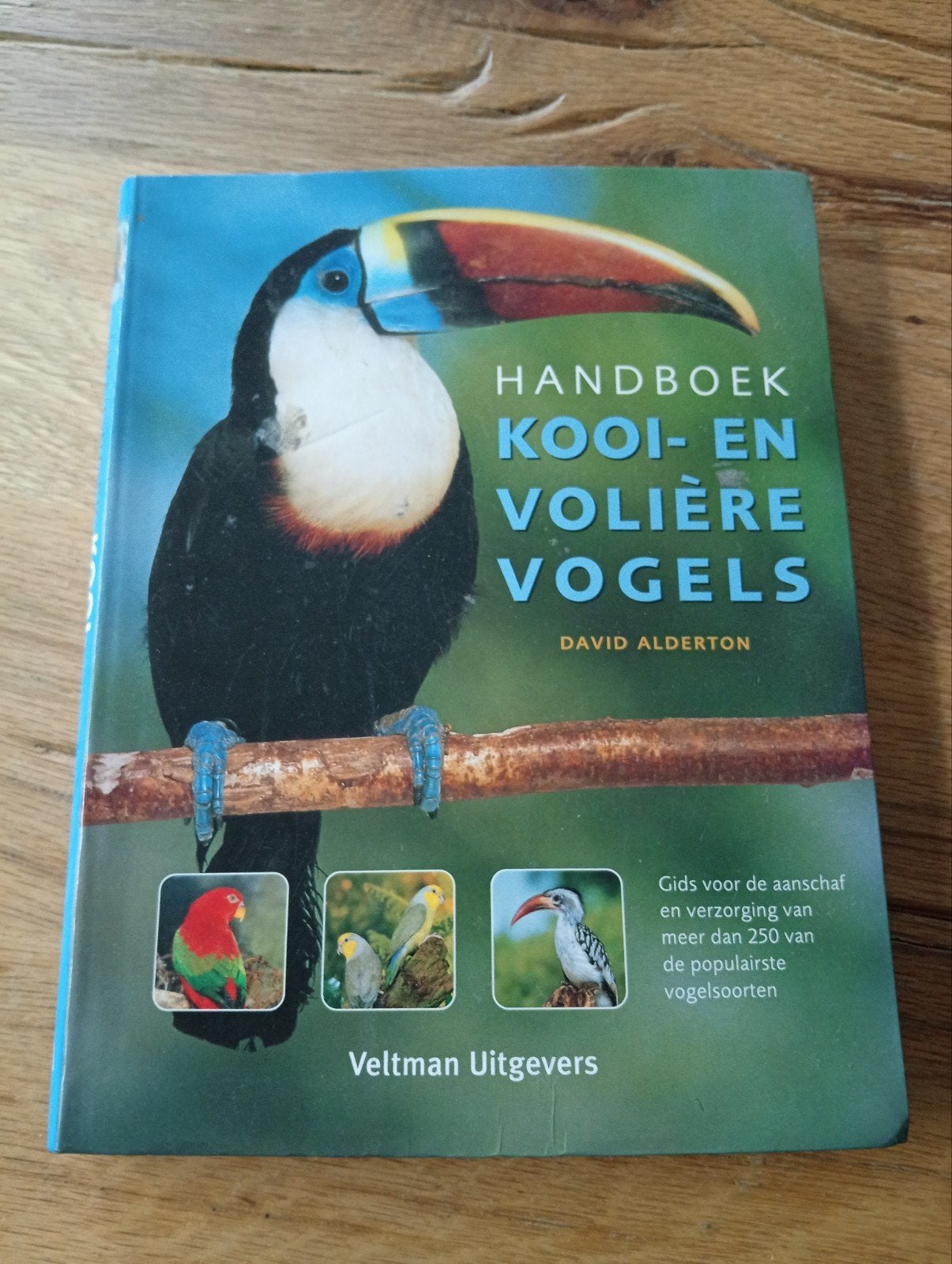 Handboek Kooivogels en Volièrevogels - David Alderton, Boeken, Ophalen of Verzenden