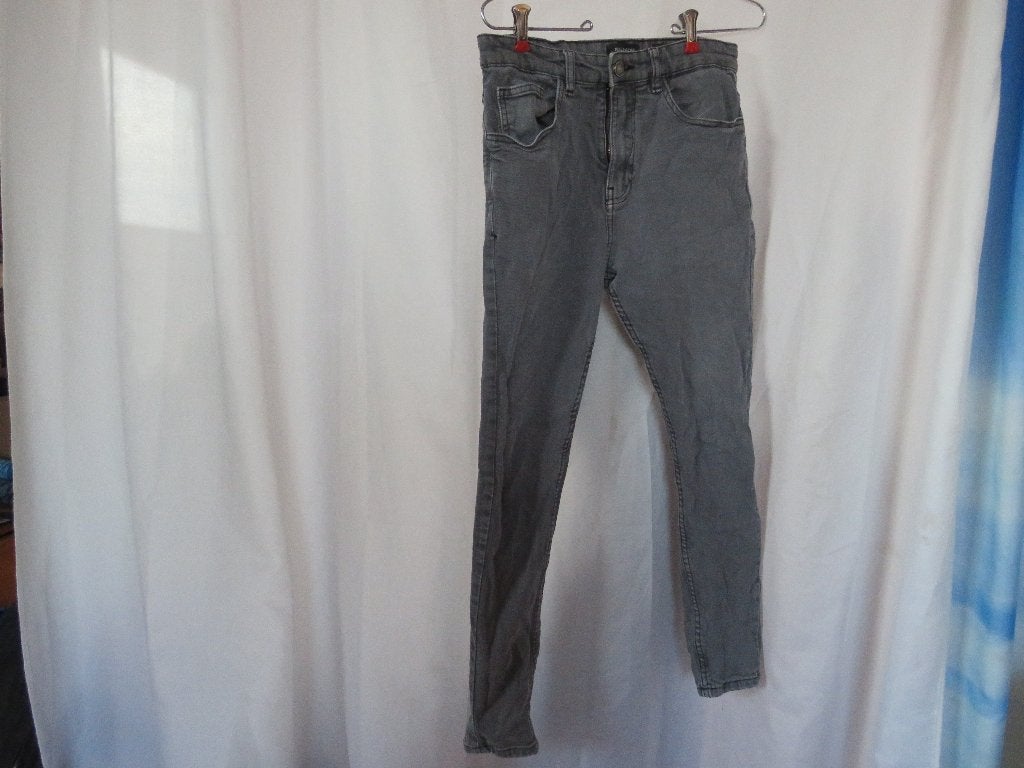 grijze skinny spijkerbroek mt 38 bbl 67 cm Pull & Bear, Maat 38/40 (M), Ophalen of Verzenden, Pull & Bear, Gedragen