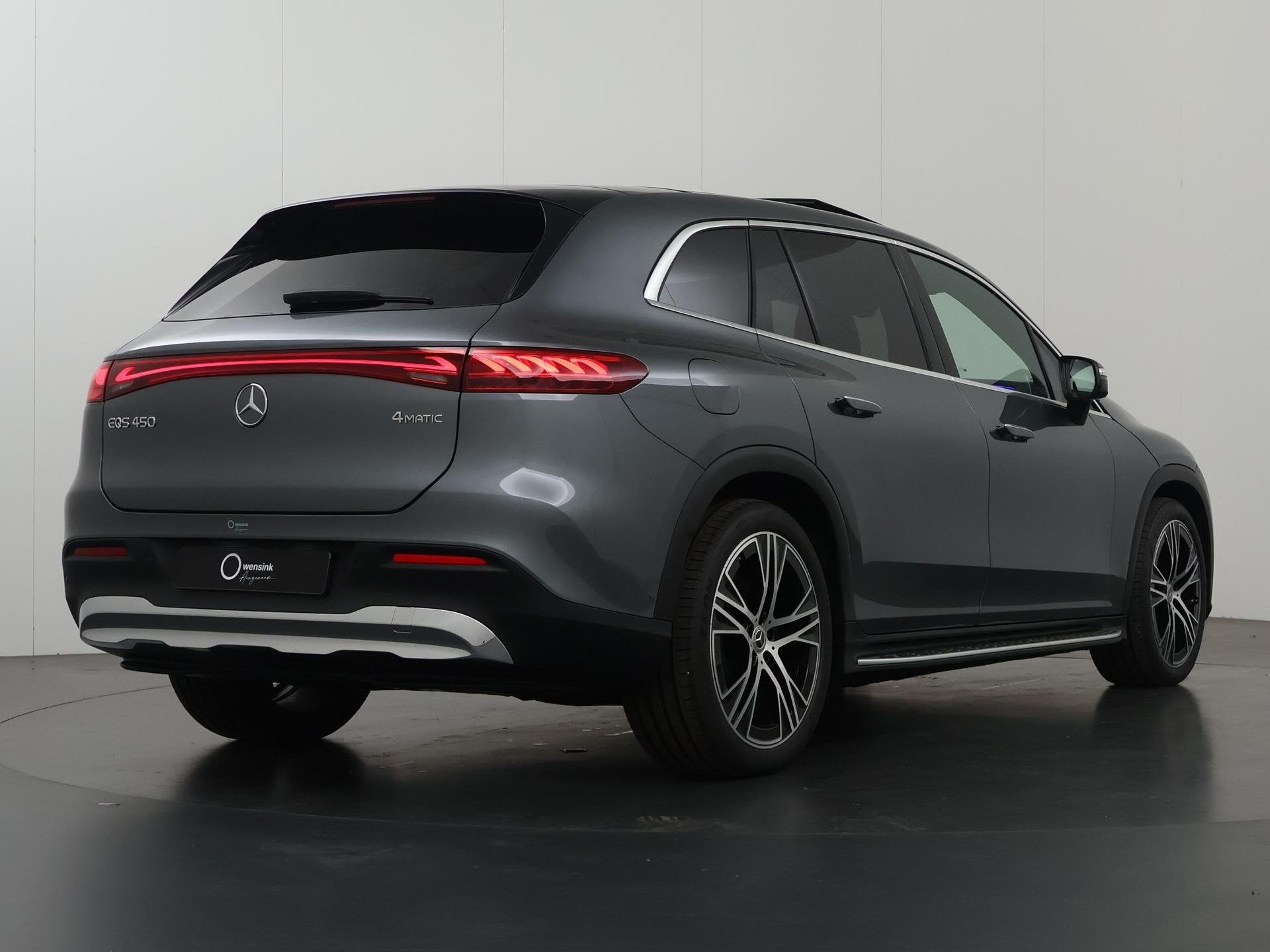 Mercedes-Benz EQS SUV 450 4MATIC Luxury Line | Panoramadak |, Auto's, Automaat, Dealer onderhouden, 1800 kg, Zwart