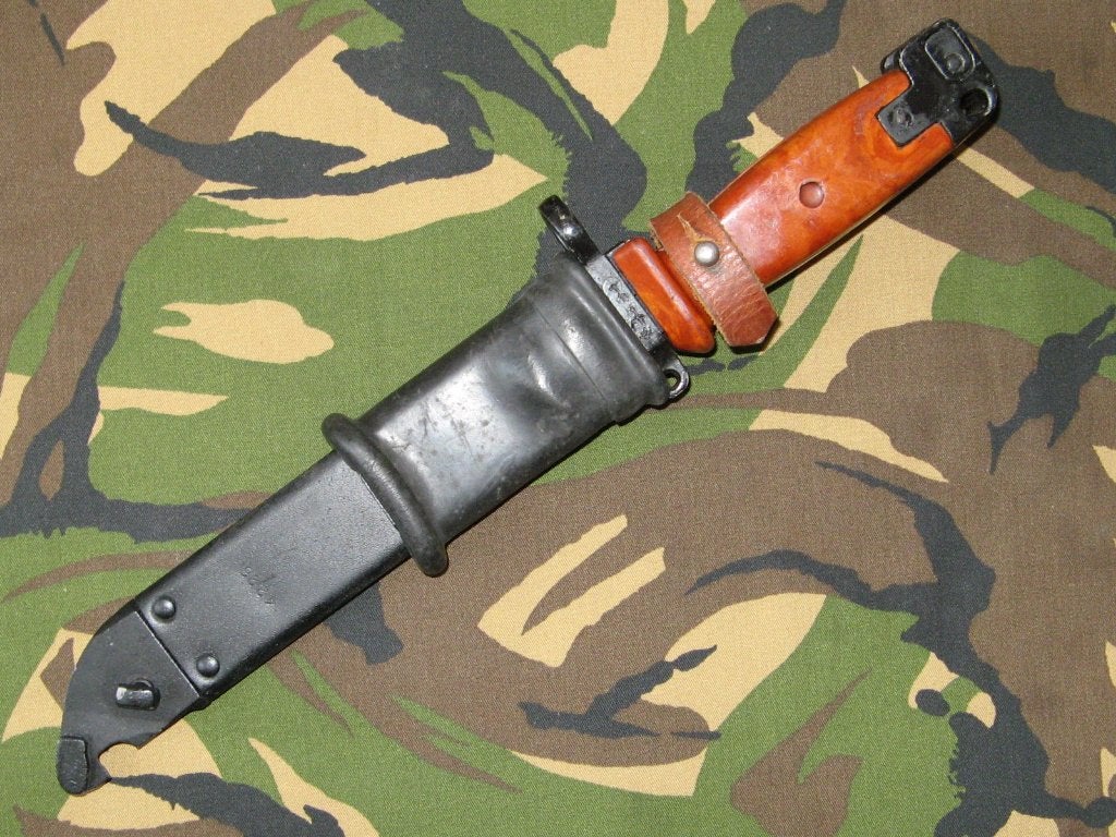 Bajonet AKM - Rusland Army Leger, Ophalen of Verzenden, Landmacht, Overige gebieden, Mes of Dolk