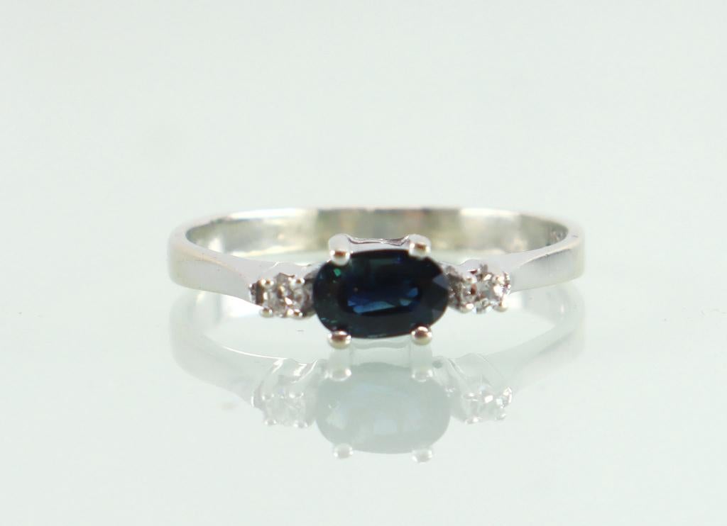 Witgouden ring met groenblauwe saffier en diamant, Ophalen of Verzenden, Goud, Ring, Met edelsteen